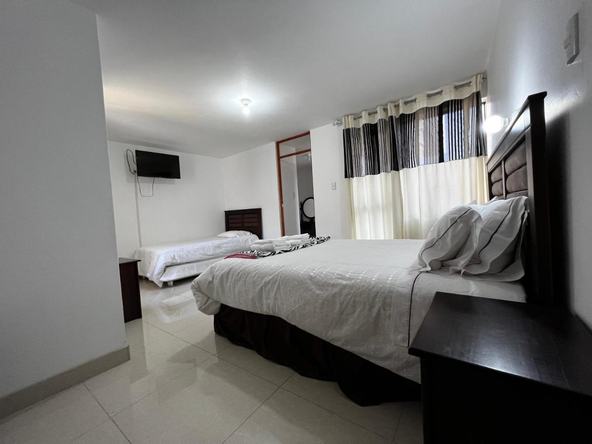 Hostal Santa Rosa Caraz Extérieur photo