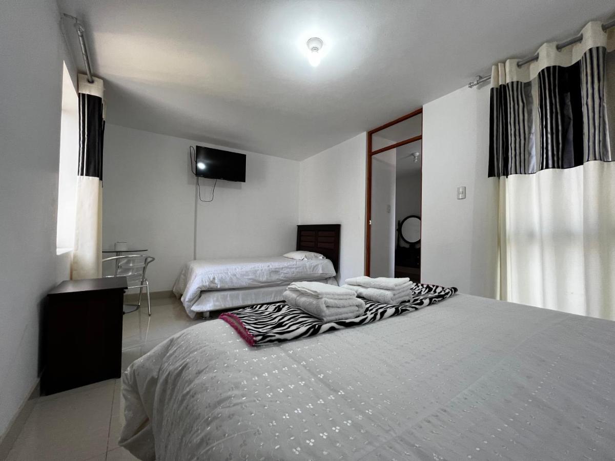 Hostal Santa Rosa Caraz Extérieur photo