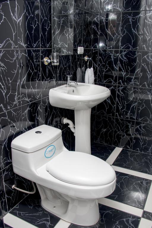 Hostal Santa Rosa Caraz Chambre photo